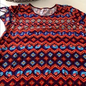 Lularoe perfect tee